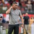Jair Ventura viraliza após derrota do Vitória: "Gol do Pulgar, de novo"; veja