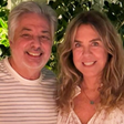 Viúvo de Rita Lee posta nova foto com Lilibeth Monteiro e fãs reagem