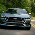Ford quer manter V8 do Mustang em sedã híbrido de quatro portas