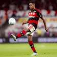 Ainda desfalcado, Flamengo divulga relacionados para viagem a BH