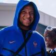 Mbappé pode repetir roteiro de Neymar em mudança no extracampo