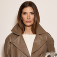 Isabella Fiorentino prova versatilidade do couro com 2 looks estilosos a partir do mesmo conjunto
