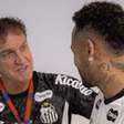 Estafe de Neymar defende permanência de Cuca no Santos; entenda