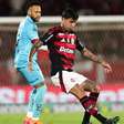 A declaração do técnico do Vitória direcionada a Pulgar, do Flamengo
