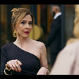 Em "Quem Ama Cuida", Deborah Evelyn aposta em truque de styling com bracelete de R$ 198