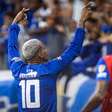 Cruzeiro tem quatro pendurados antes de duelo com Flamengo