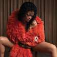 Rihanna é capa da Elle US e revista defende pausa na música: "Decidiu guardar algo de si para si mesma"