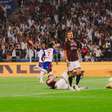 Lyon vira, goleia Sparta Praga e avança na Champions; veja os classificados