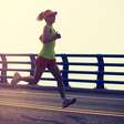 Correr ajuda a perder barriga? Descubra o que funciona de verdade