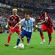 Elenco do Fulham abandona campo e Málaga encerra amistoso de forma inusitada