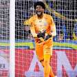 Hugo Souza desabafa após sofrer racismo na Argentina: "É o jogo todo"