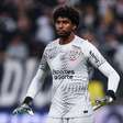Corinthians cobra punição após caso de racismo contra Hugo Souza