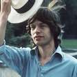 Mick Jagger tem um castelo francês de conto de fadas: cantor comprou imóvel de luxo por menos de 500 mil dólares em 1980; propriedade tem piscina, um jardim espetacular e um estúdio de gravação discreto