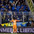 Rosario Central repudia provocações e questiona acusações de racismo em jogo contra o Corinthians