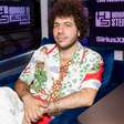 Entenda a controvérsia por trás do álbum latino de Benny Blanco