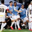 Neymar atende torcedores vascaínos após vitória do Santos; veja