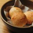 Dia do Pão de Queijo: 15 lugares para provar esse clássico mineiro em São Paulo