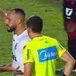 Jogador do Botafogo é o primeiro a ser expulso pela 'Lei Vini Jr.' no Brasileirão; vídeo