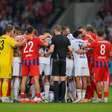 Musiala desmaia novamente e aumenta preocupação no Bayern Munique