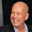Bruce Willis comparece ao casamento da filha, Tallulah Willis, em rara aparição pública