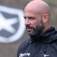 Botafogo terá que pagar nota preta para Franclim Carvalho, aponta emissora