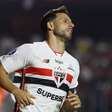 CBF dá veredito ao São Paulo sobre pênalti em Calleri contra o Coritiba