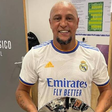 Roberto Carlos teria se convertido ao islã e se casado com empresária espanhola