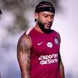 Diniz observa Depay no treino e define substituto de Allan no Corinthians