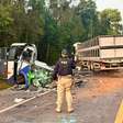 Acidente entre ônibus e carreta deixa aos menos 23 mortos no Paraná