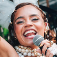 Do 'passar o rodo' ao amor: Sarah Roston explora novas formas de se relacionar