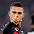Samuel Lino se destaca no Flamengo; veja os números contra o Cruzeiro