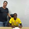 Corinthians rescinde contrato com volante