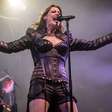 O pior álbum da carreira de Floor Jansen, segundo a própria