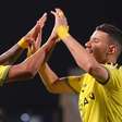 Cria do Santos, Ângelo marca e dá assistência em goleada do Al Nassr