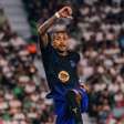 Barcelona goleia Elche com show de Raphinha