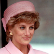 Converse se inspira em Lady Di para criar os tênis All Star na cor 'pink blush', que a eterna Princesa de Gales combinava com macacão de sarja militar