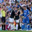 João Gomes é expulso no 1º tempo, e Aston Villa é esmagado pelo Brighton