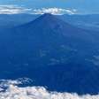 Pai deixa filho de 7 anos sozinho em caminhada no Monte Fuji