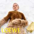 LOEWE lança coleção de inverno em cenário gelado do Mont Blanc