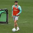 Piquerez e Paulinho treinam e se aproximam de retorno no Palmeiras