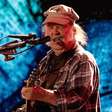 Ouça a nova gravação de Neil Young de uma música que ele escreveu originalmente quando era adolescente, em 1965