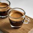 O que a psicologia revela sobre quem toma café sem açúcar e o que esse hábito pode significar