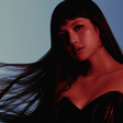 Lisa anuncia novo EP solo 'PRESS PLAY' com lançamento em outubro