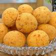 Salgadinho de queijo que fica incrivelmente crocante e viciante, para servir a qualquer hora