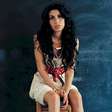 Amy Winehouse: 'Back To Black' ganha edição de 20 anos em CD, vinil e streaming