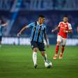 De lateral a atacante no Grêmio: Jogador tem nova missão no Gre-Nal