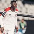 Com show de Viveros, Athletico vence o Botafogo no Nilton Santos