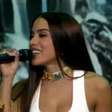 Outra pessoa? Look de Anitta no 'Estrelas da Casa' causa espanto na web: 'Nossa'