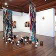 Exposição gratuita em São Paulo apresenta novas possibilidades da arte têxtil
