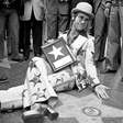 Elton John aponta álbum de 1970 como o mais perfeito lírica e melodicamente